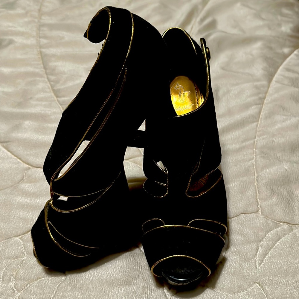 Baby phat platform heels size 10